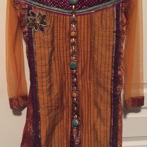 Indian suite with leggings and scarf